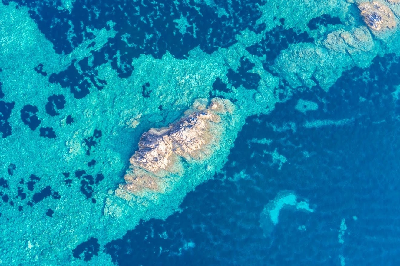 Illustration Planet-aventures de cap sur l'île de beauté avec saga corsica cap au sud